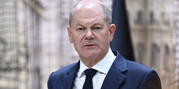 Almanya’da hükümet düştü