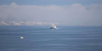 Çanakkale Boğazı transit gemi geçişlerine kapatıldı