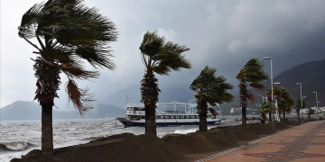 Ege Denizi için fırtına uyarısı yapıldı