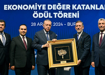 Erdoğan: 3 kredi kuruluşunun 2 kez not yükselttiği tek ülkeyiz