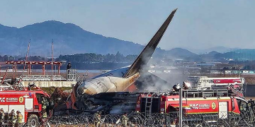 Güney Kore’de korkunç kaza: Yolcu uçağı kontrolden çıktı, 174 kişi öldü