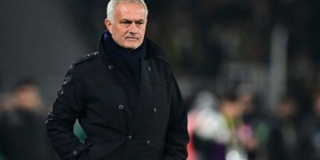 Mourinho: Bırakın, çalışayım!