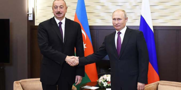 Putin Aliyev’den özür diledi