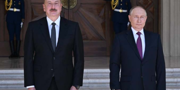 Putin ve Aliyev, düşürülen uçak konusunu görüştü