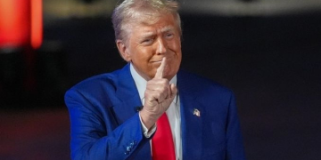 Trump, Kanada Başbakanı Trudeau’ya “vali” dedi