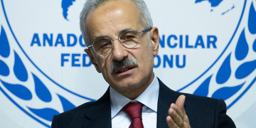 Uraloğlu: Şam Havalimanı’nı ayağa kaldırmalıyız