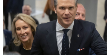 Trump’ın tartışılan adayı Hegseth yeni Savunma Bakanı oldu