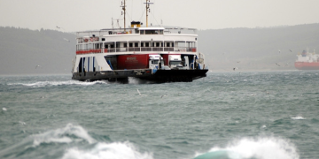 Güney Marmara’da feribot seferlerinin bazıları iptal edildi