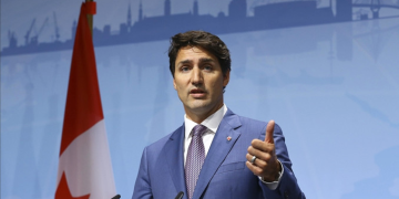 Kanada Başbakanı Justin Trudeau istifa etti