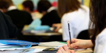 MEB’den yeni kararlar: Sınıf tekrarı, tenefüs süresi…