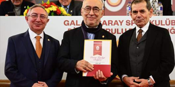 Şener Şen Galatasaray Divan Kurulu Üyesi oldu