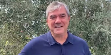 Yılmaz Özdil kalp krizi geçirdi