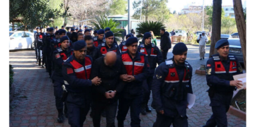 Antalya’da yasadışı para transferi soruşturması: 17 gözaltı