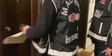 Kapalıçarşı’da ‘kara para’ aklayanlara operasyon: Başkan yardımcısı da gözaltında