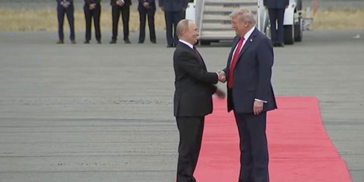 Alaska’da tarihi zirve: Trump ve Putin bir araya geldi
