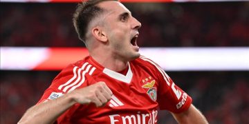 Fenerbahçe Kerem Aktürkoğlu için saat sayıyor