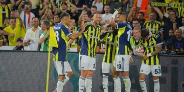 Fenerbahçe UEFA Şampiyonlar Ligi play-off turuna yükseldi