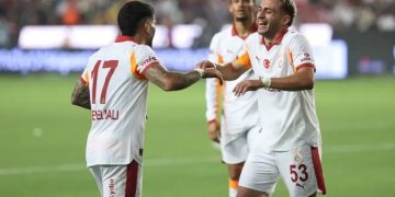 Galatasaray yeni sezona galibiyetle başladı: 3 puan 3 golle geldi