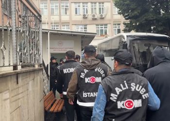 İBB soruşturmasında 5 tutuklama