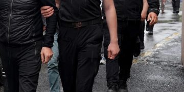 İBB’ye yolsuzluk soruşturması: 44 şüpheli emniyette