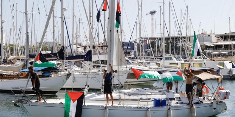 Küresel Sumud Filosu, İsrail ablukasını kırmak için yola çıktı