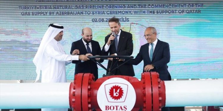 Türkiye’den Suriye’ye ilk doğal gaz akışı başladı