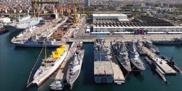 Türkiye’nin denizlerdeki gücü TEKNOFEST Mavi Vatan’da sahneye çıktı