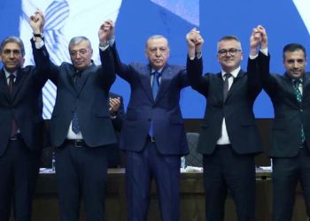 2 belediye daha AK Parti’ye geçti