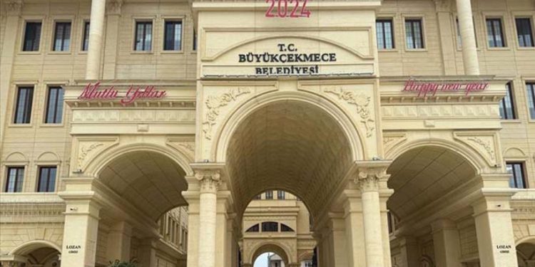 Büyükçekmece Belediyesi’ndeki rüşvet davasında ara karar