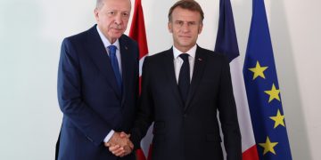 Cumhurbaşkanı Erdoğan, Macron ile görüştü