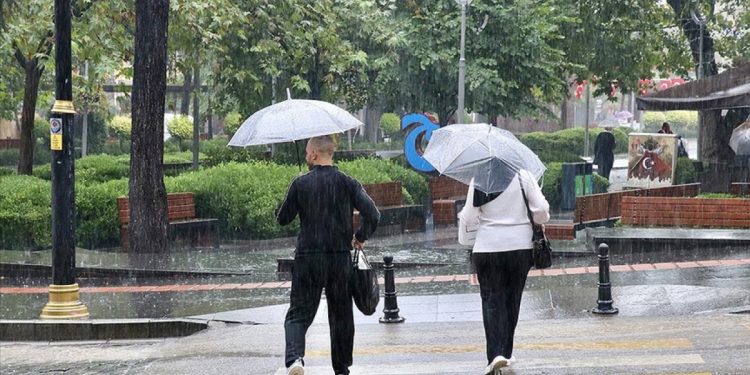 Dikkat! İçişleri Bakanlığı’ndan 15 il için sarı kodlu sağanak uyarısı