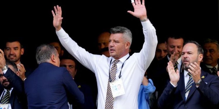 Fenerbahçe’nin yeni başkanı Sadettin Saran oldu!