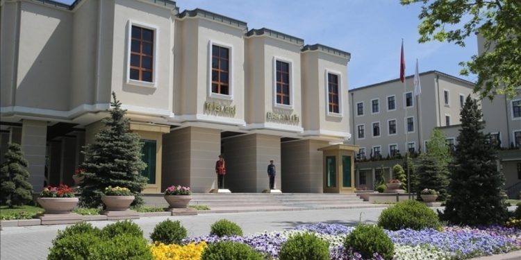 İçişleri Bakanlığı, İzmir’de üç ilçe belediyesi için inceleme başlattı