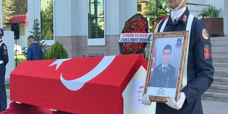 Yeniden baba olacaktı, görev başında şehit oldu