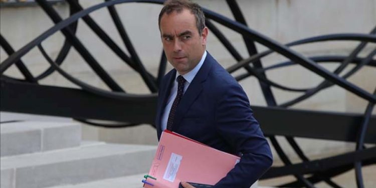 Fransa’da şok istifa! Yeni başbakan görevi bıraktı