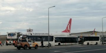 İsrail’in alıkoyduğu 36 Türk aktivist yurda getirildi