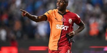 Osimhen Avrupa’nın radarında! Rekor teklif geliyor