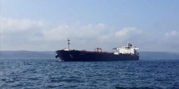 ABD, Venezuela açıklarında üçüncü petrol tankerini takibe aldı