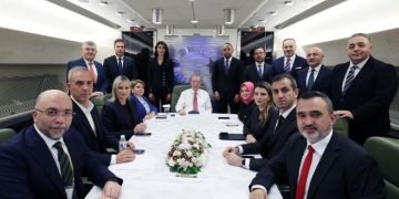 Erdoğan: Transferde milyonlar alanlar bu işlere nasıl bulaşır