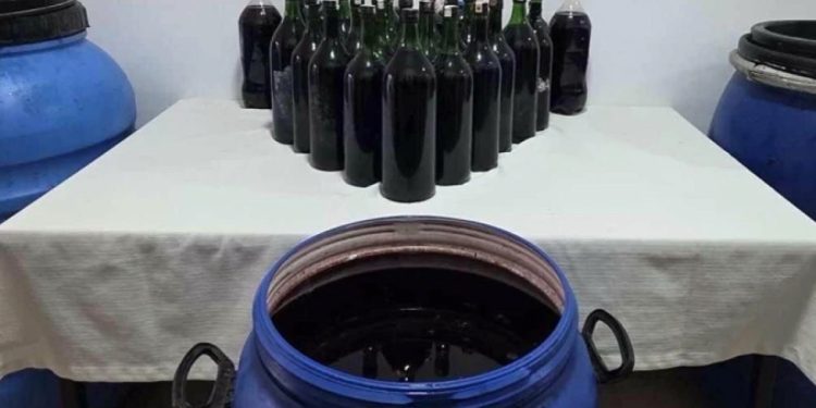 Muğla’da yılbaşı öncesi 1 ton sahte içki ele geçirildi