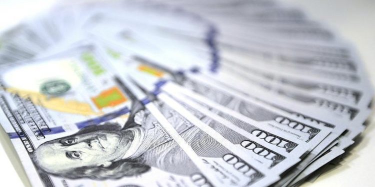 Cari denge 4 ay sonra beklentinin üstünde açık verdi