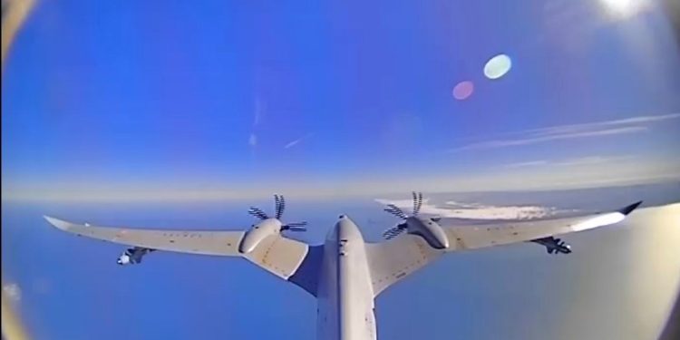 Akıncı’dan hava-hava testinde tam isabet