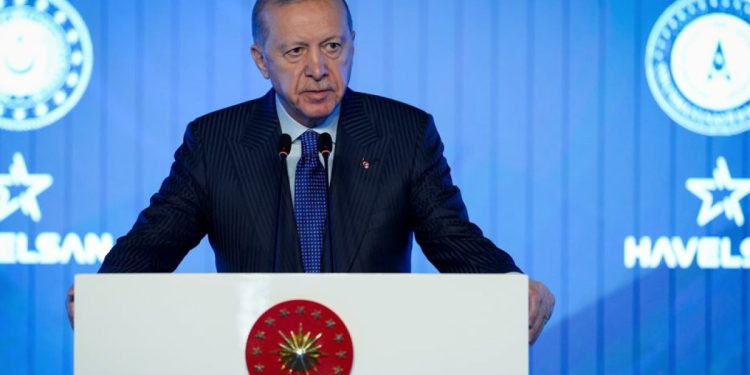 Erdoğan: Türkiye kendi savaş gemisini denize indiren 10 ülkeden biri