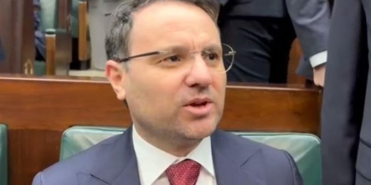 Adalet Bakanı Gürlek: Mahkeme salonları siyaset arenası değildir