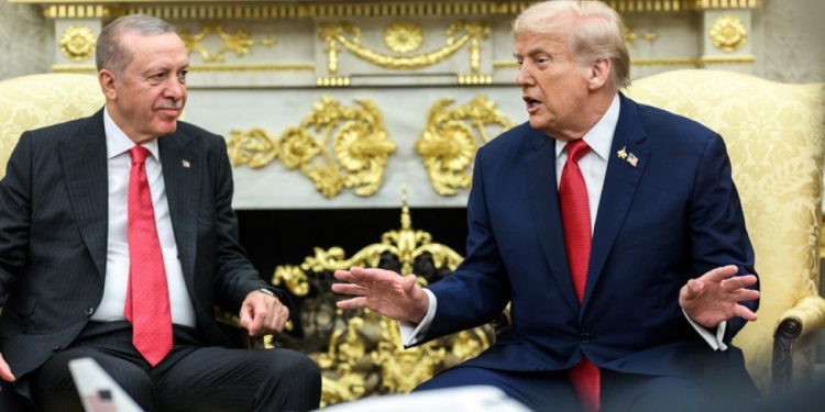 Erdoğan ve Trump telefonda görüştü