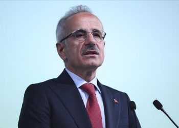 Uraloğlu: Hürmüz’de 15 Türk gemisi bekliyor